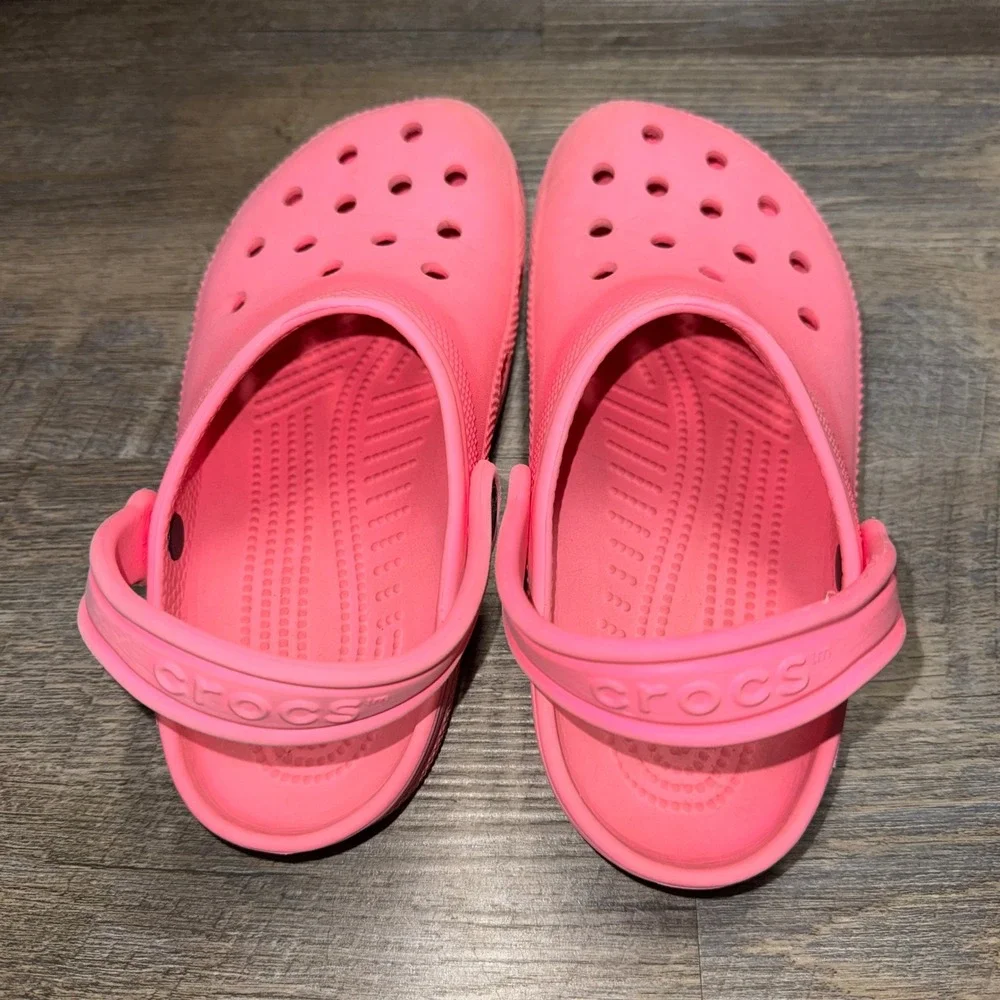 Crocs Classic Clog Kids J3 Bright Pink Coral Slip On Shoes Waterproof